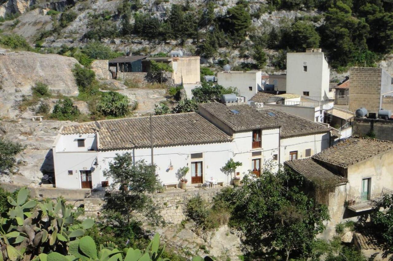 Lilibeth Houses - Charming & Lovely Views 希克利 外观 照片
