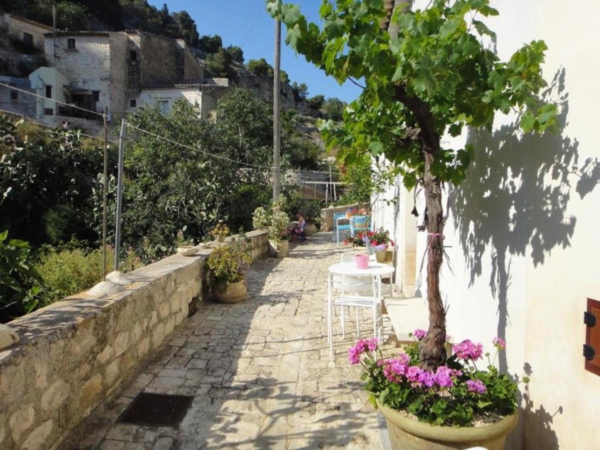 Lilibeth Houses - Charming & Lovely Views 希克利 外观 照片