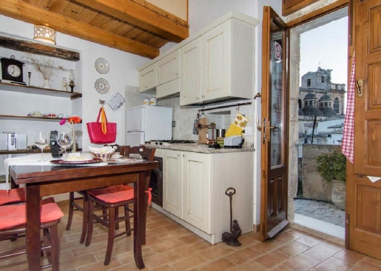 Lilibeth Houses - Charming & Lovely Views 希克利 外观 照片